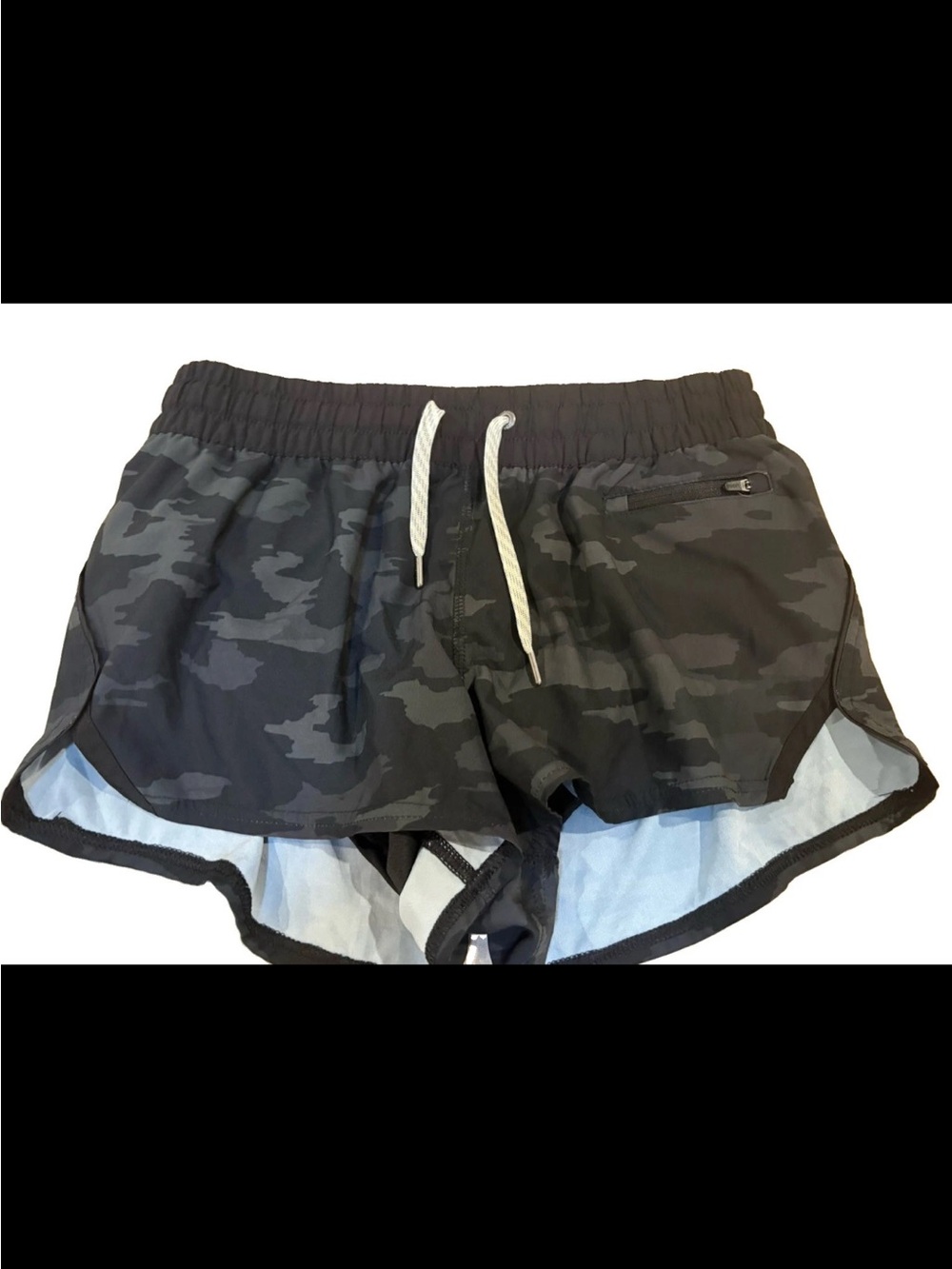Vuori Clementine 2.0 Dark Camo Athletic Shorts Sz S Elastic Waist Zip Pocket